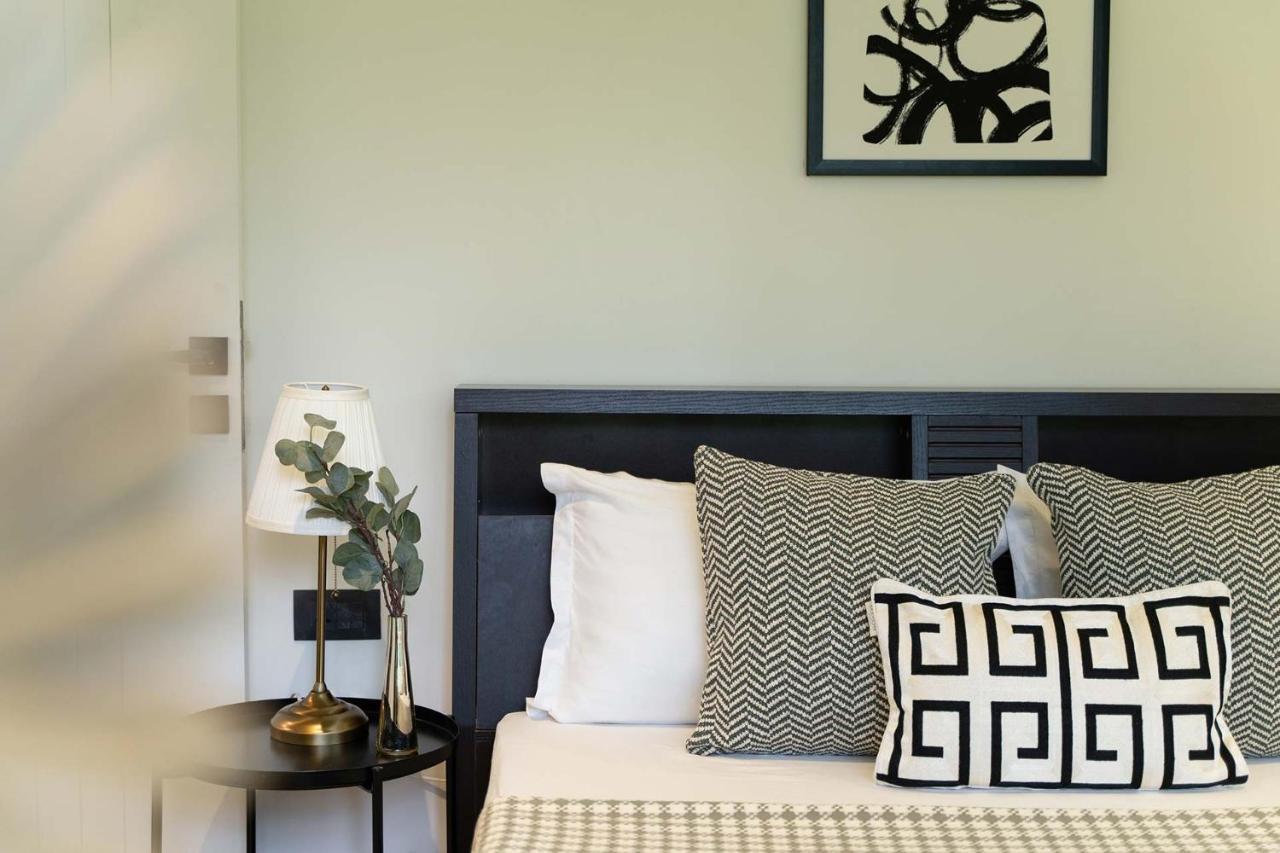 Stayvista At Cargo Haus The Luxury Collection Bangalore Exteriör bild